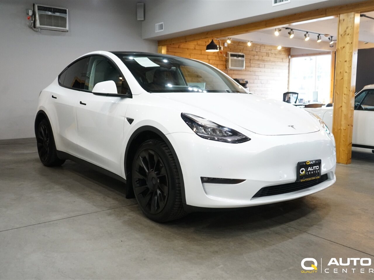 2022 Tesla Model Y Long Range - Photo 3 - Lynnwood, WA 98036