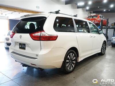 2019 Toyota Sienna XLE Premium 7 Passenger   - Photo 5 - Lynnwood, WA 98036