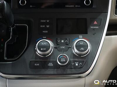 2019 Toyota Sienna XLE Premium 7 Passenger   - Photo 23 - Lynnwood, WA 98036