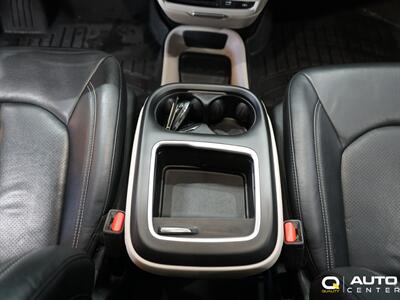 2022 Chrysler Pacifica Hybrid Touring L   - Photo 20 - Lynnwood, WA 98036