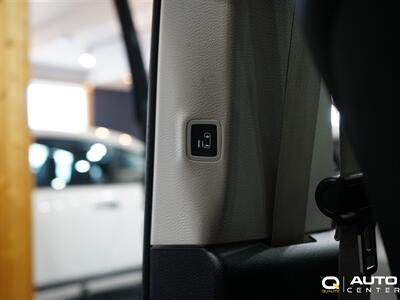 2022 Chrysler Pacifica Hybrid Touring L   - Photo 22 - Lynnwood, WA 98036