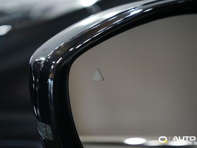 2022 Chrysler Pacifica Hybrid Touring L   - Photo 11 - Lynnwood, WA 98036