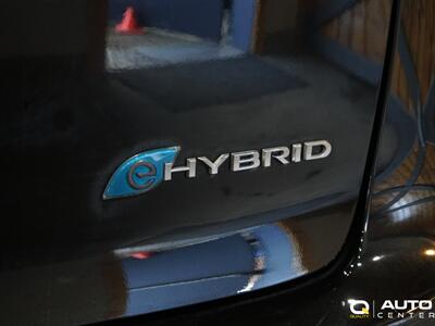 2022 Chrysler Pacifica Hybrid Touring L   - Photo 6 - Lynnwood, WA 98036
