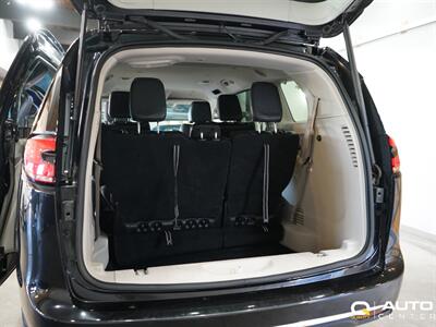 2022 Chrysler Pacifica Hybrid Touring L   - Photo 28 - Lynnwood, WA 98036