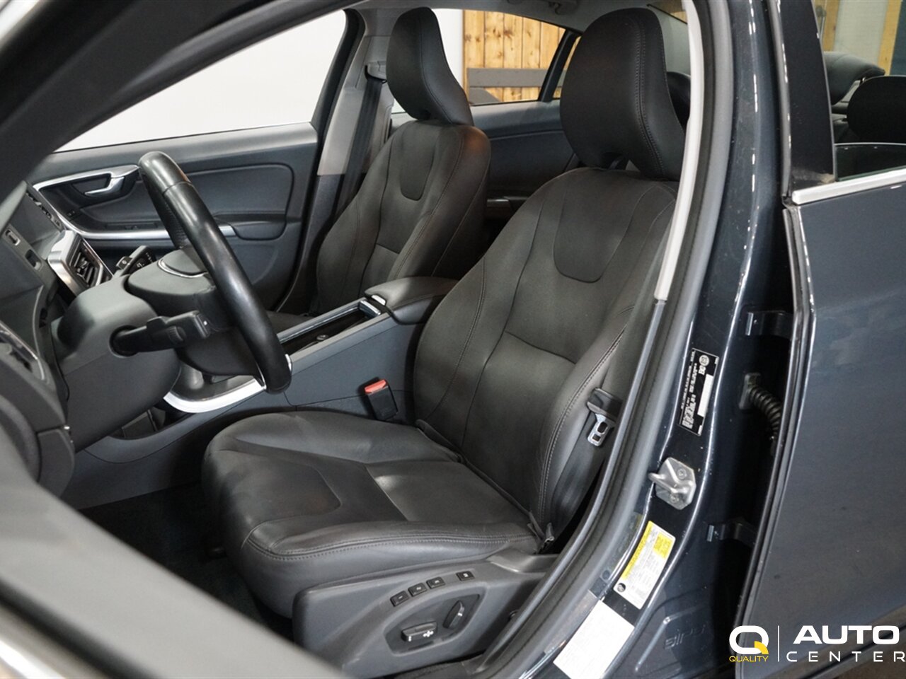 2016 Volvo S60 T5 Premier - Photo 15 - Lynnwood, WA 98036