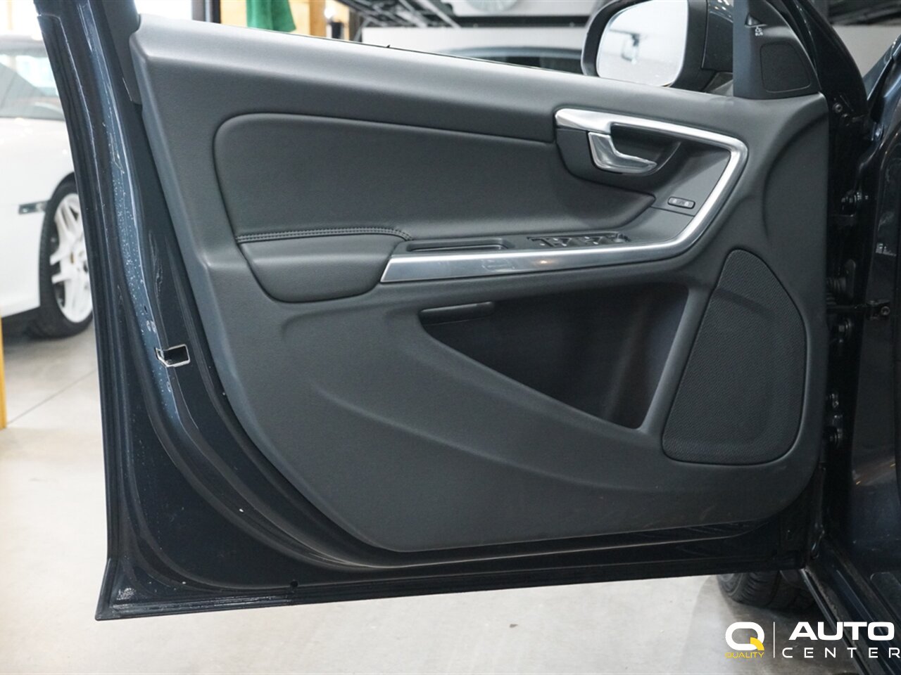 2016 Volvo S60 T5 Premier - Photo 11 - Lynnwood, WA 98036
