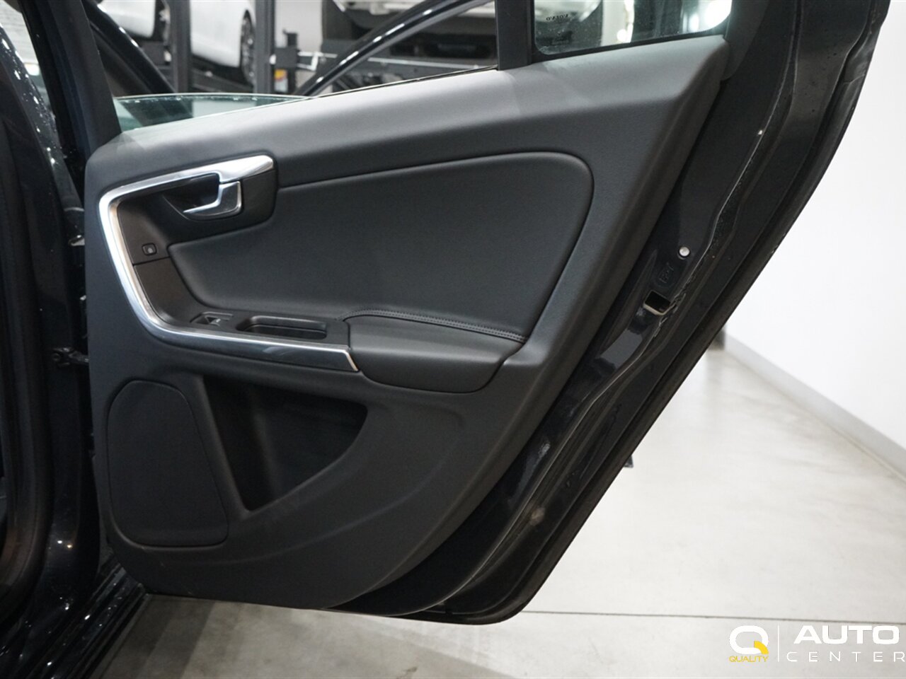 2016 Volvo S60 T5 Premier - Photo 14 - Lynnwood, WA 98036