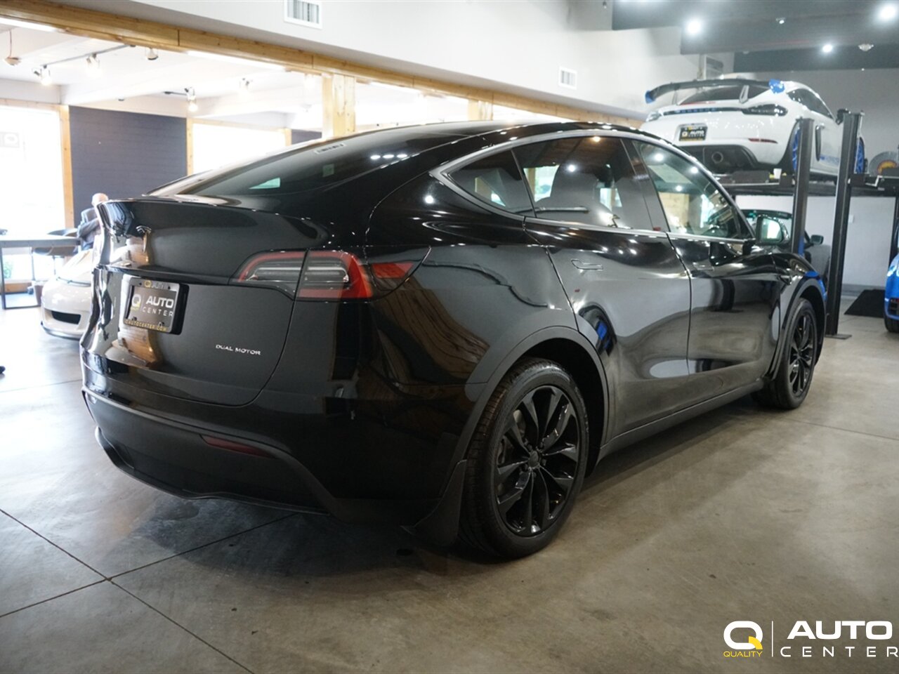 2023 Tesla Model Y Long Range - Photo 4 - Lynnwood, WA 98036