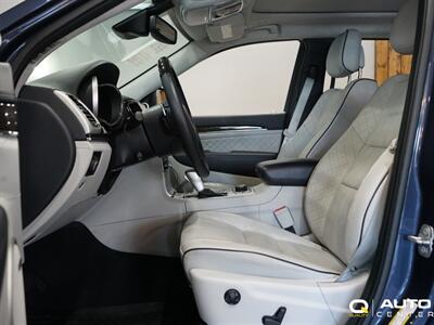 2020 Jeep Grand Cherokee Summit   - Photo 20 - Lynnwood, WA 98036