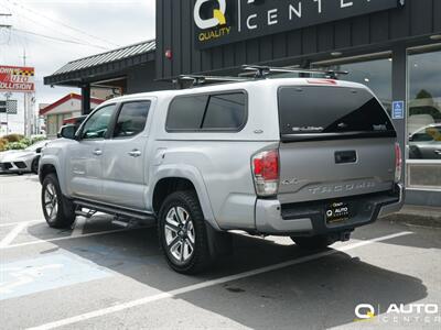 2017 Toyota Tacoma Limited V6   - Photo 8 - Lynnwood, WA 98036
