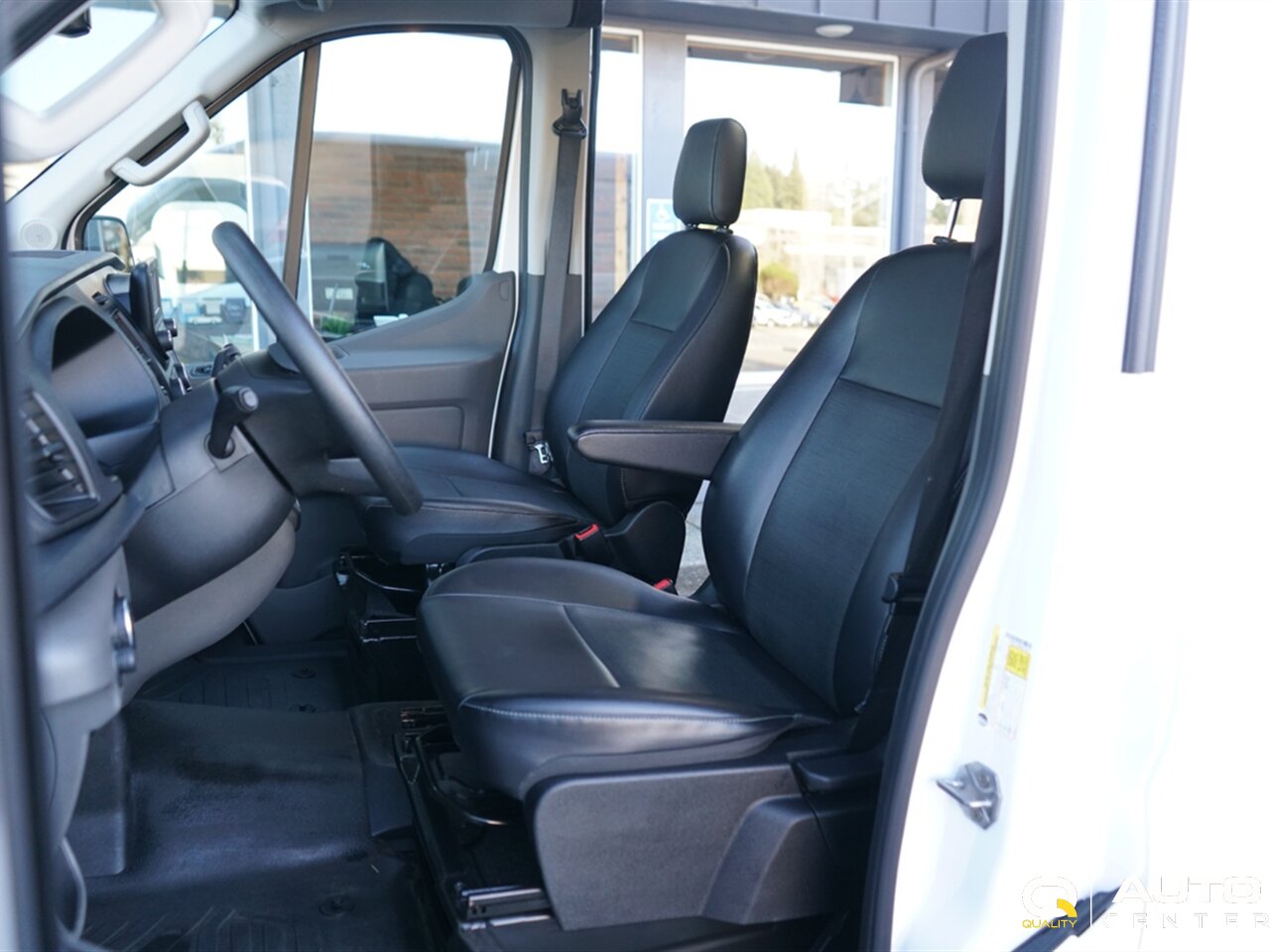 2024 Ford Transit - Photo 14 - Lynnwood, WA 98036