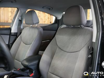 2013 Hyundai ELANTRA GLS   - Photo 11 - Lynnwood, WA 98036