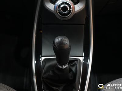 2013 Hyundai ELANTRA GLS   - Photo 17 - Lynnwood, WA 98036