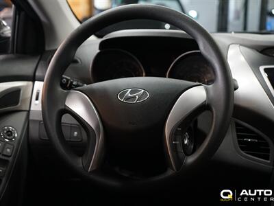 2013 Hyundai ELANTRA GLS   - Photo 15 - Lynnwood, WA 98036