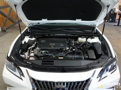 2022 Lexus ES 300h 300h   - Photo 9 - Lynnwood, WA 98036