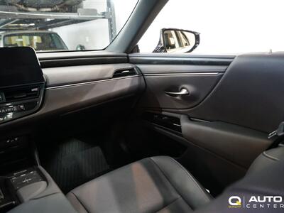 2022 Lexus ES 300h 300h   - Photo 23 - Lynnwood, WA 98036