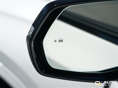 2024 Cadillac XT6 Sport   - Photo 16 - Lynnwood, WA 98036