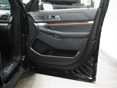 2018 Ford Explorer Platinum   - Photo 18 - Lynnwood, WA 98036