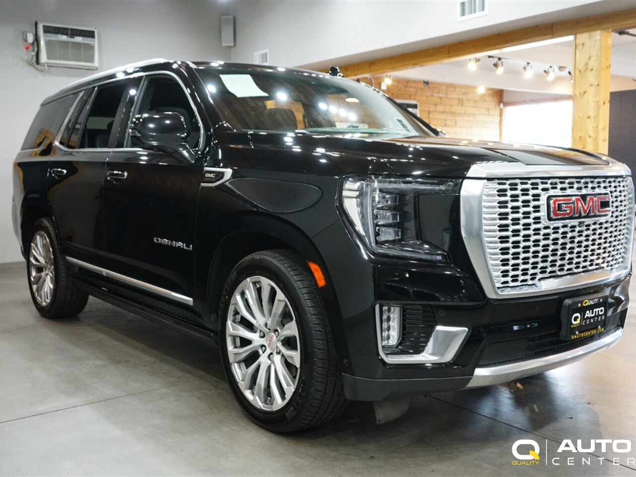2023 GMC Yukon Denali - Photo 3 - Lynnwood, WA 98036