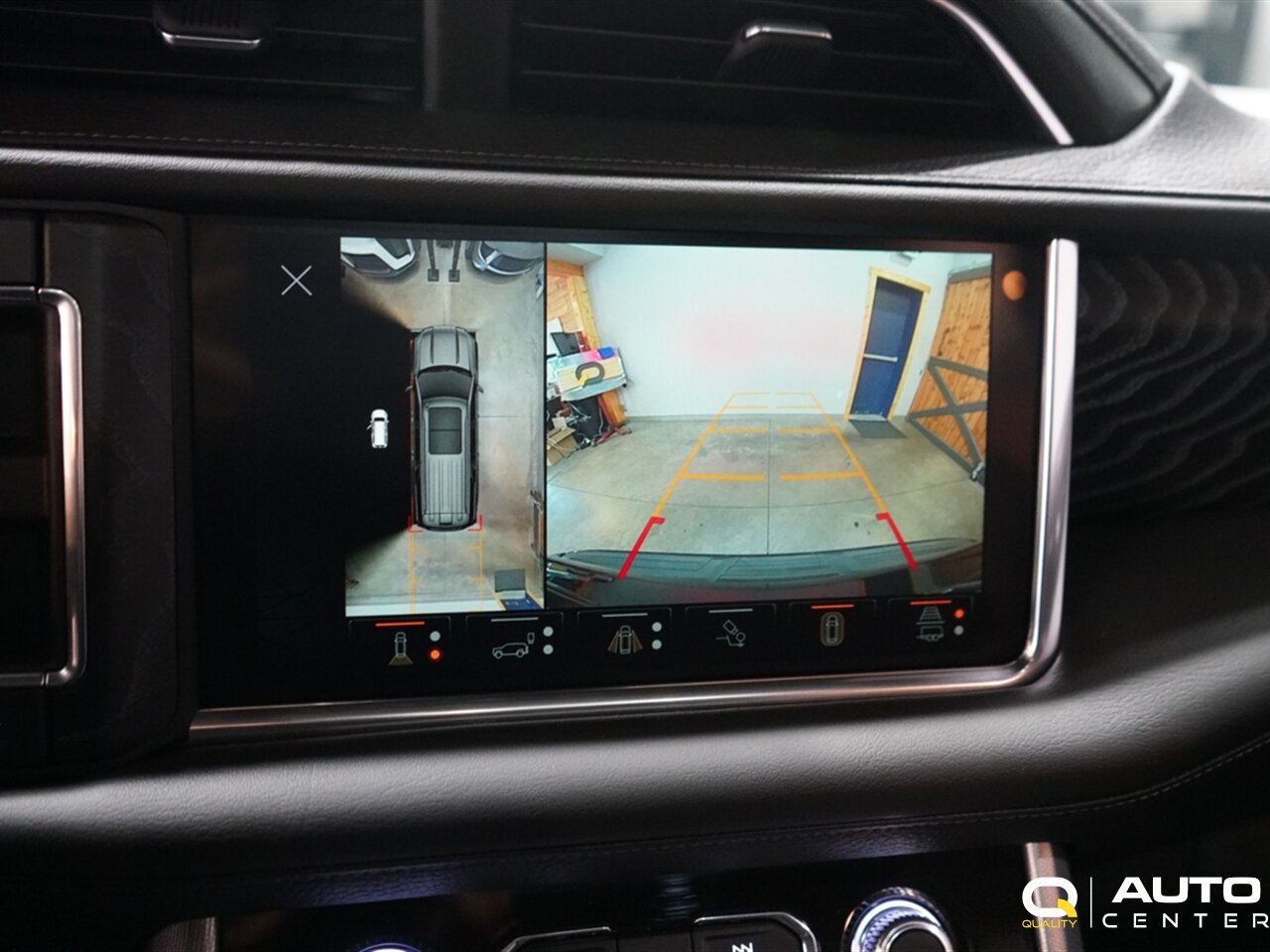2023 GMC Yukon Denali - Photo 41 - Lynnwood, WA 98036