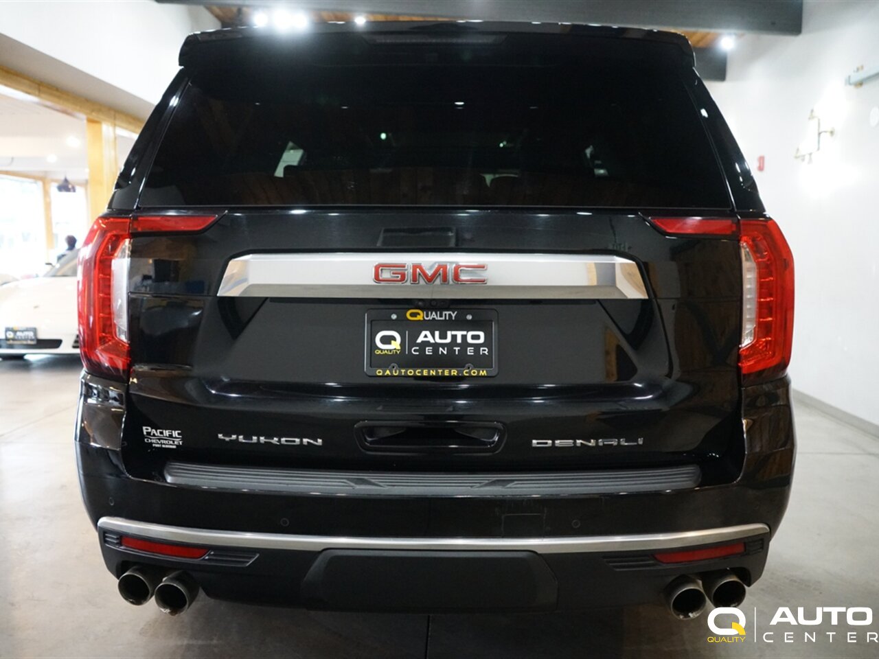 2023 GMC Yukon Denali - Photo 5 - Lynnwood, WA 98036