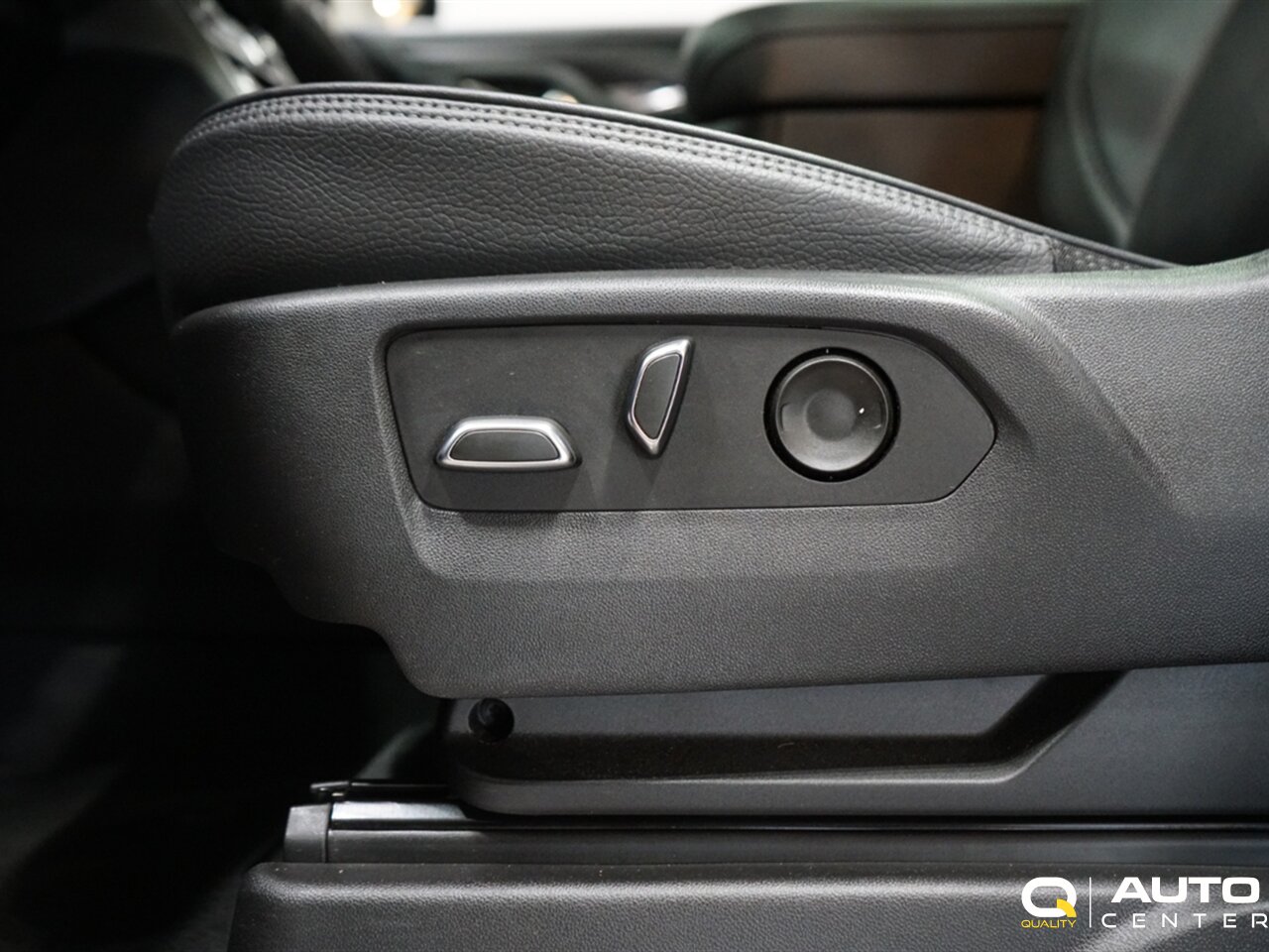 2023 GMC Yukon Denali - Photo 21 - Lynnwood, WA 98036