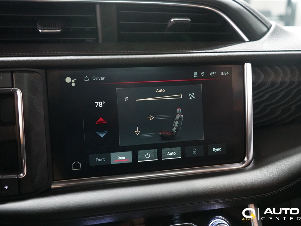 2023 GMC Yukon Denali - Photo 38 - Lynnwood, WA 98036