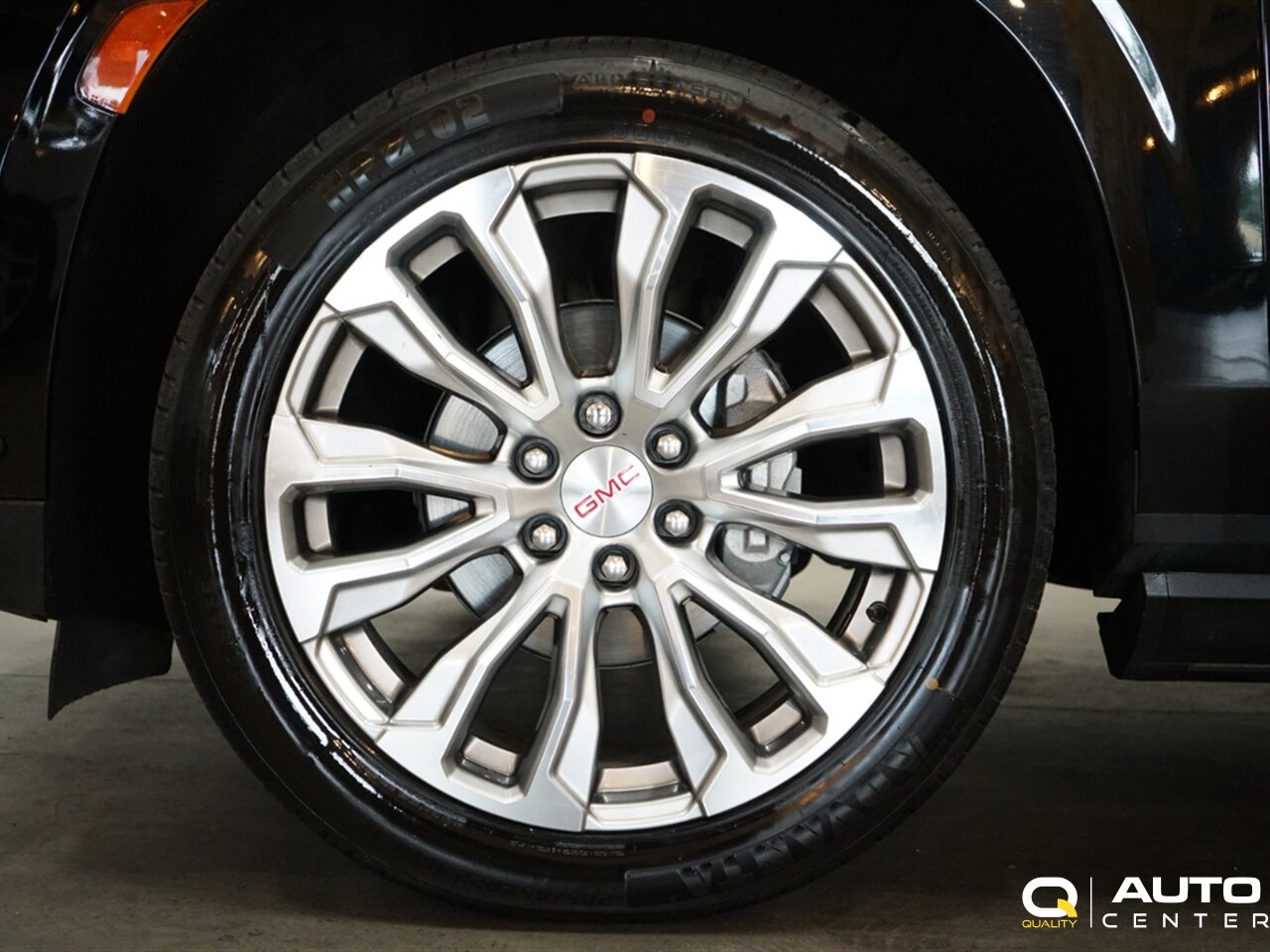 2023 GMC Yukon Denali - Photo 8 - Lynnwood, WA 98036