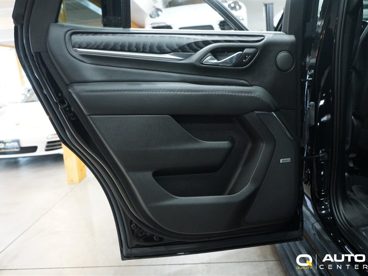 2023 GMC Yukon Denali - Photo 15 - Lynnwood, WA 98036