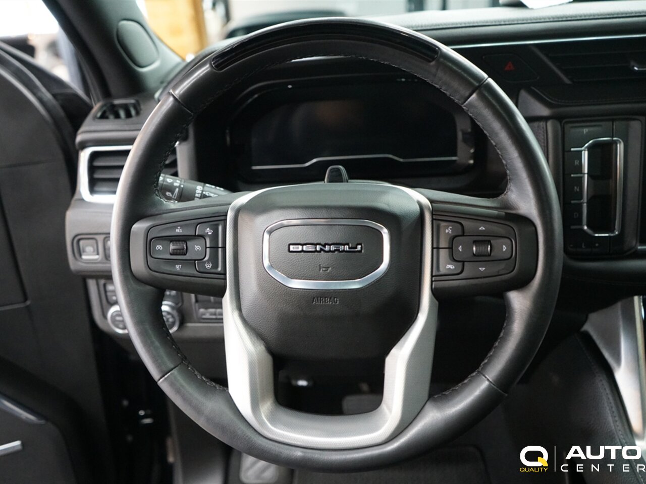 2023 GMC Yukon Denali - Photo 28 - Lynnwood, WA 98036