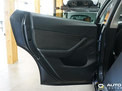 2022 Tesla Model Y Performance   - Photo 21 - Lynnwood, WA 98036