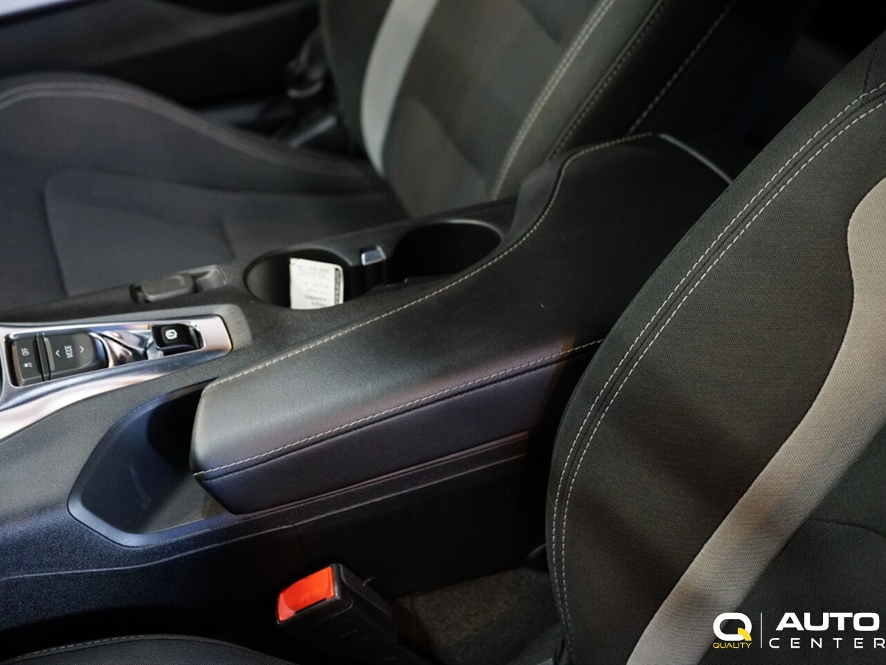 2020 Chevrolet Camaro LT1 - Photo 17 - Lynnwood, WA 98036