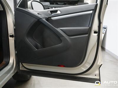 2014 Volkswagen Tiguan SEL 4Motion   - Photo 12 - Lynnwood, WA 98036