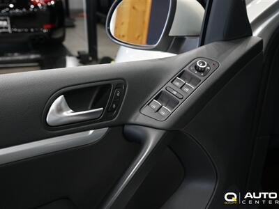 2014 Volkswagen Tiguan SEL 4Motion   - Photo 10 - Lynnwood, WA 98036