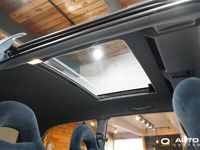 1992 Toyota Previa LE   - Photo 18 - Lynnwood, WA 98036