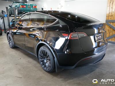 2024 Tesla Model Y Long Range   - Photo 7 - Lynnwood, WA 98036