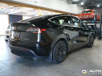 2024 Tesla Model Y Long Range   - Photo 4 - Lynnwood, WA 98036
