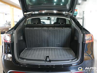 2024 Tesla Model Y Long Range   - Photo 10 - Lynnwood, WA 98036