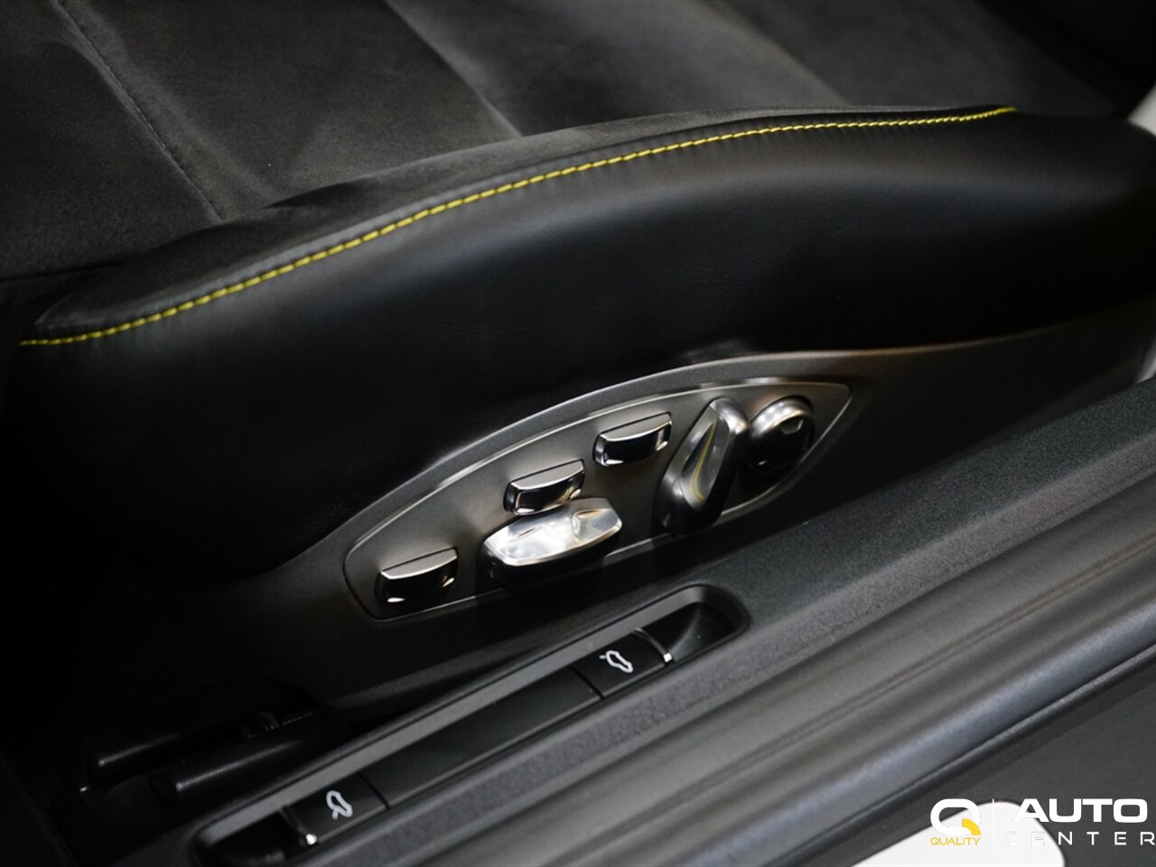 2020 Porsche 718 Boxster - Photo 18 - Lynnwood, WA 98036