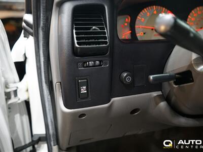 2004 Toyota Tacoma Base V6   - Photo 24 - Lynnwood, WA 98036