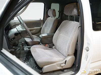 2004 Toyota Tacoma Base V6   - Photo 18 - Lynnwood, WA 98036