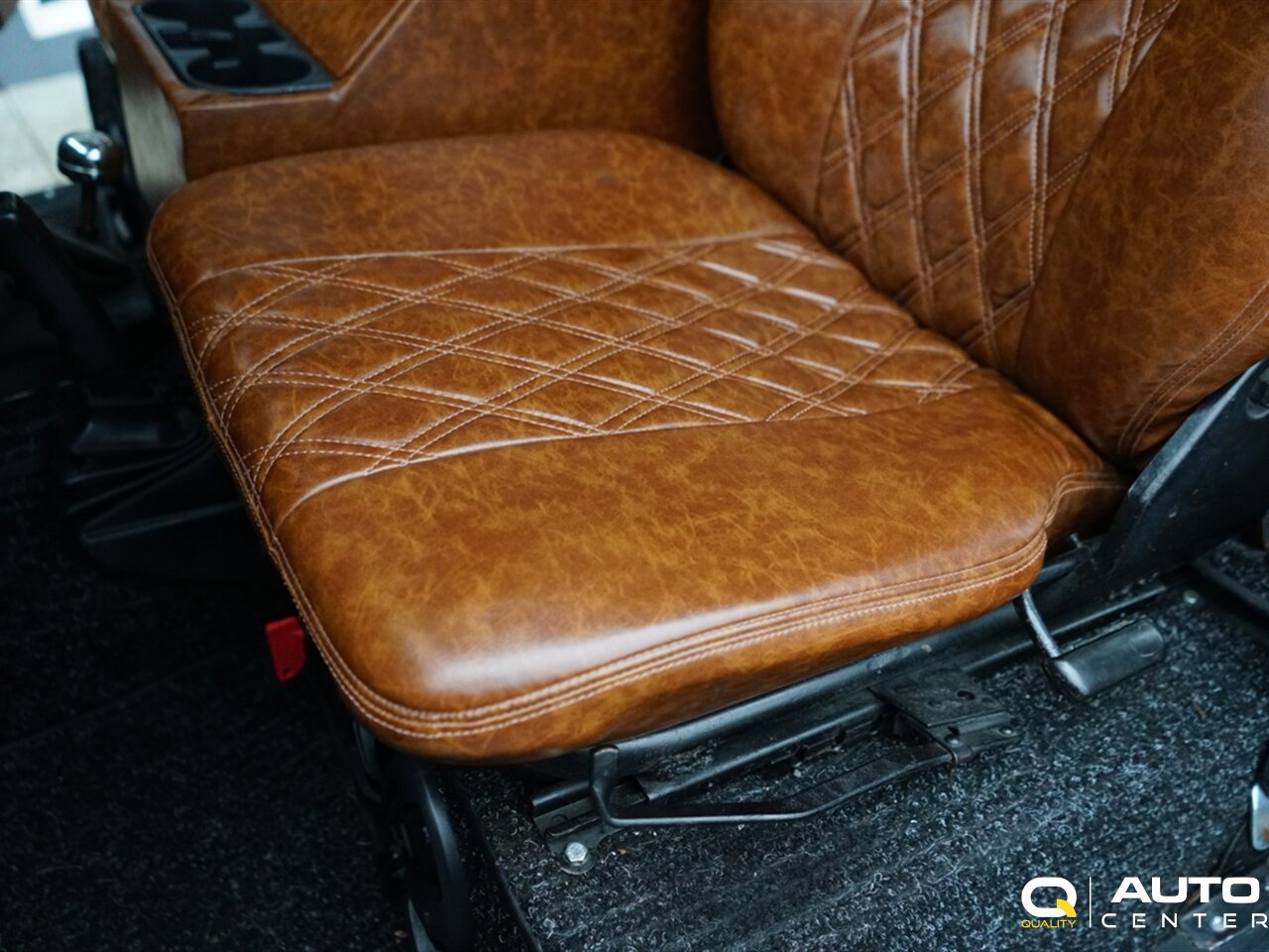 1987 Land Rover Defender - Photo 26 - Lynnwood, WA 98036