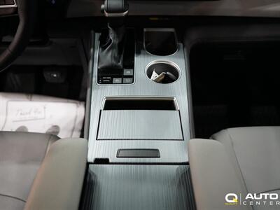 2025 Toyota Sienna XLE 8 Passenger   - Photo 19 - Lynnwood, WA 98036