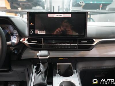 2025 Toyota Sienna XLE 8 Passenger   - Photo 18 - Lynnwood, WA 98036