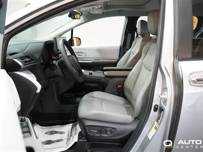 2025 Toyota Sienna XLE 8 Passenger   - Photo 13 - Lynnwood, WA 98036