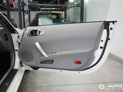 2003 Nissan 350Z Touring   - Photo 11 - Lynnwood, WA 98036
