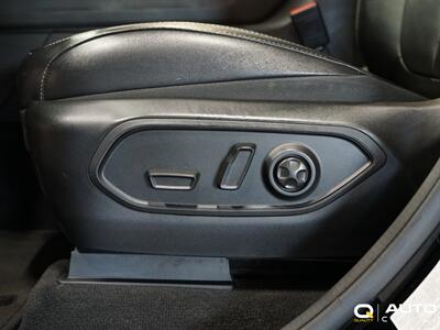2023 Jeep Grand Cherokee Limited   - Photo 18 - Lynnwood, WA 98036