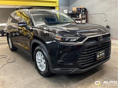 2025 Toyota Grand Highlander XLE   - Photo 2 - Lynnwood, WA 98036