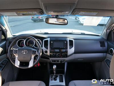 2015 Toyota Tacoma Base V6   - Photo 14 - Lynnwood, WA 98036