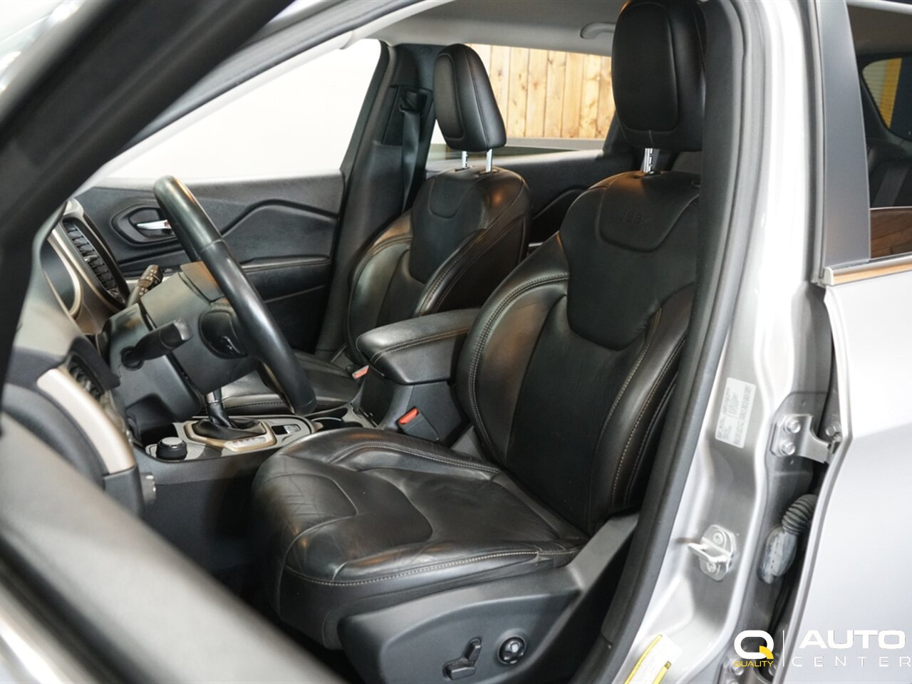 2017 Jeep Cherokee Limited - Photo 11 - Lynnwood, WA 98036